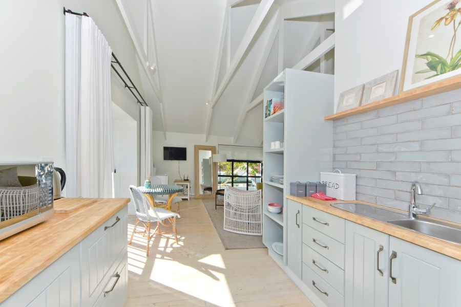 4 Bedroom Property for Sale in Leisure Isle Western Cape